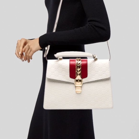 Gucci  Chain-Link Sylvie Medium - Picture 2 of 7